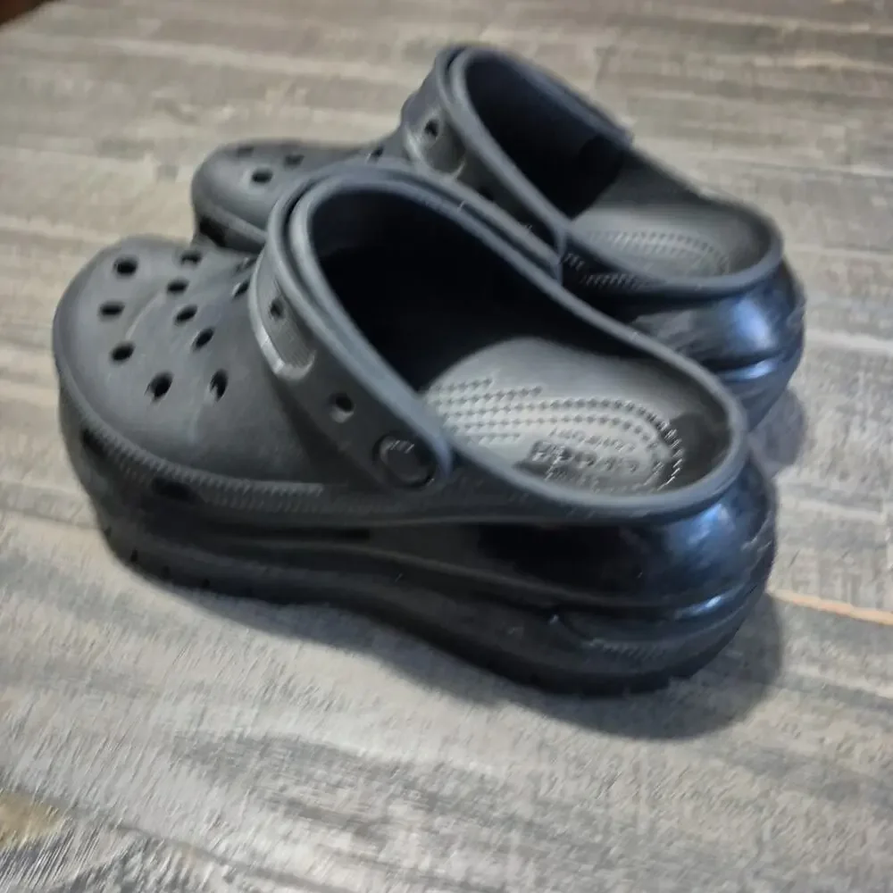 Crocs Mega Crush Clogs Black Unisex Men 4 Womens 6 Platform Shoes Slip On Garden